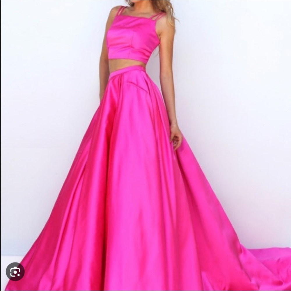 Sherri hill prom dress